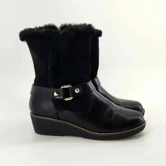 SHOEMART BOOTIES - Picture 1 of 6